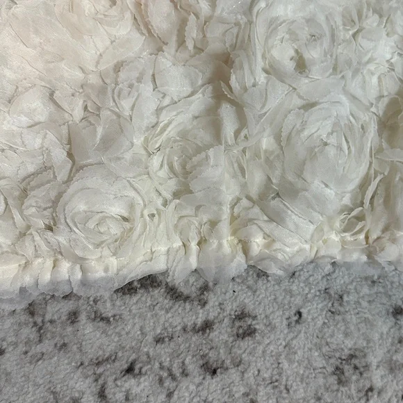 BNWT LOFT Cream Floral Tulle Blouse. Size S. - Picture 5 of 7